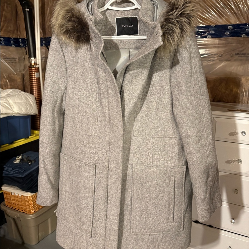 RW&CO. Light Gray Women's Winter Coat with Faux Fur Hood